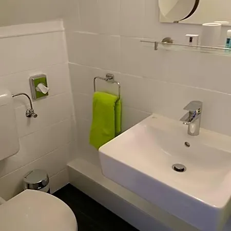 Deutschherrenhof Ξενοδοχείο 3*