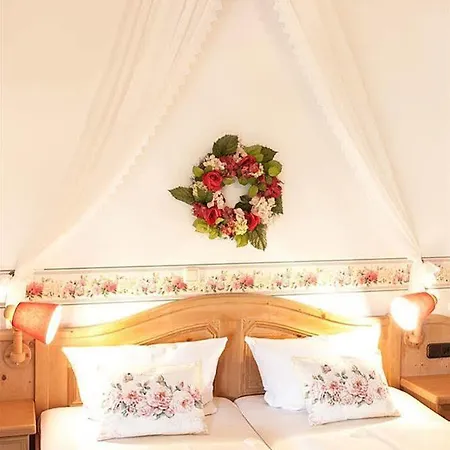 Deutschherrenhof 3* Tréveris