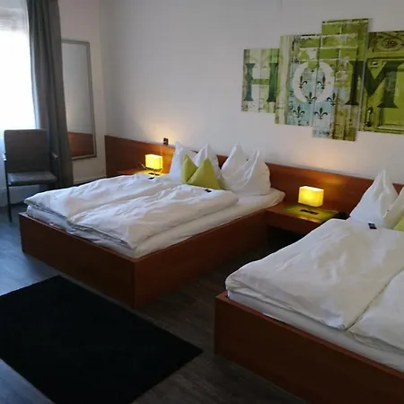 Отель Deutschherrenhof