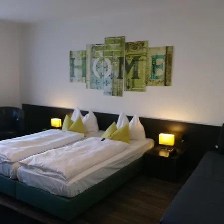 Deutschherrenhof 3*