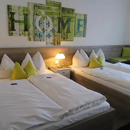Deutschherrenhof 3*