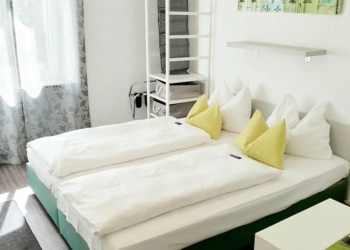 ドイチェヘーレンホフ ホテル 3*